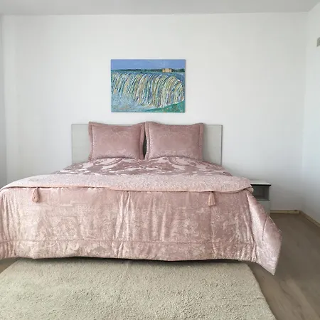 Apartman апартамент 170 кв.м за 6-ма, село ягодово, пловдивско