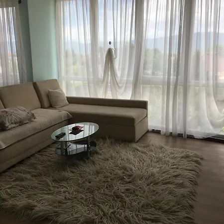 апартамент 170 кв.м за 6-ма, село ягодово, пловдивско Plovdiv